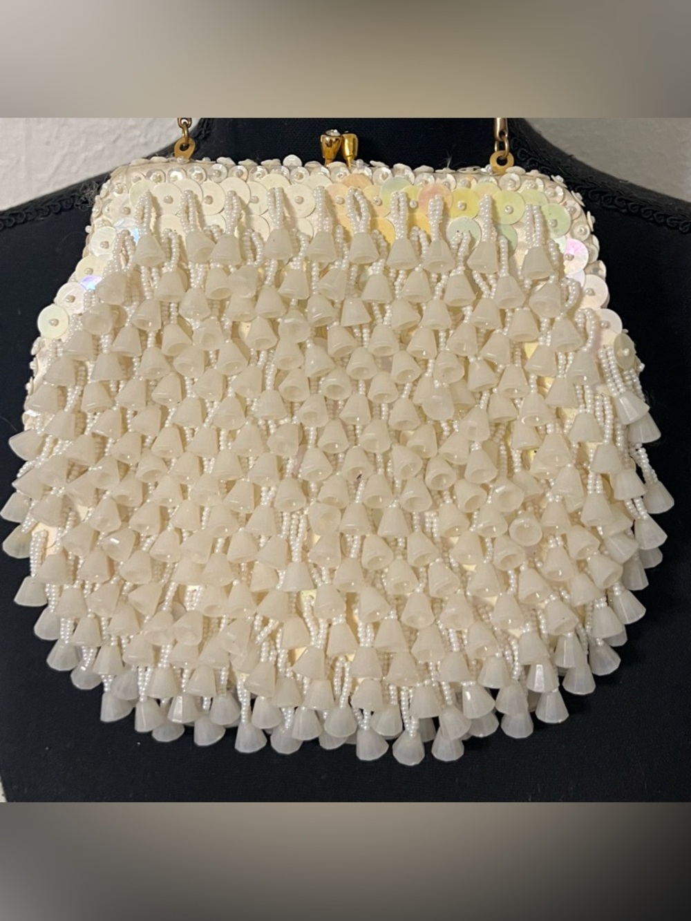 Vintage 1950s Formal Richere Bag
Walborg Ivory Satin Beaded Sequins
Mid-Century - Picture 4 of 8